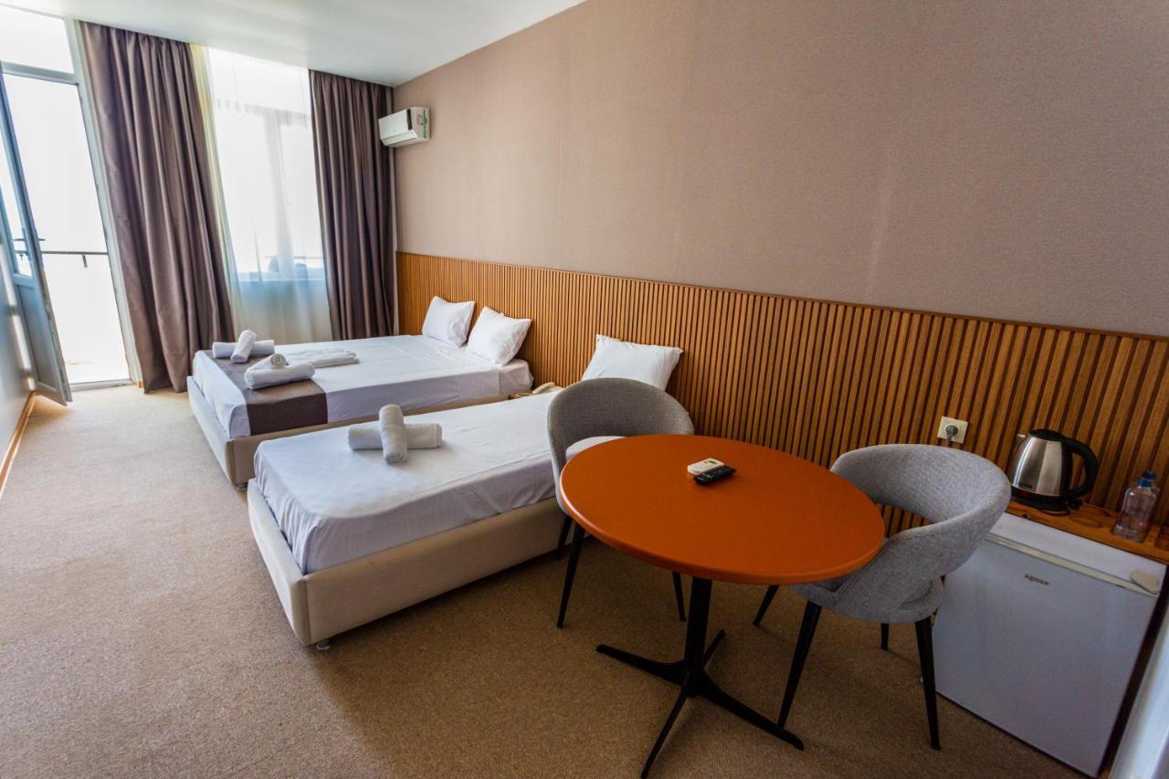 Apartamento Polo Batumi Exterior foto