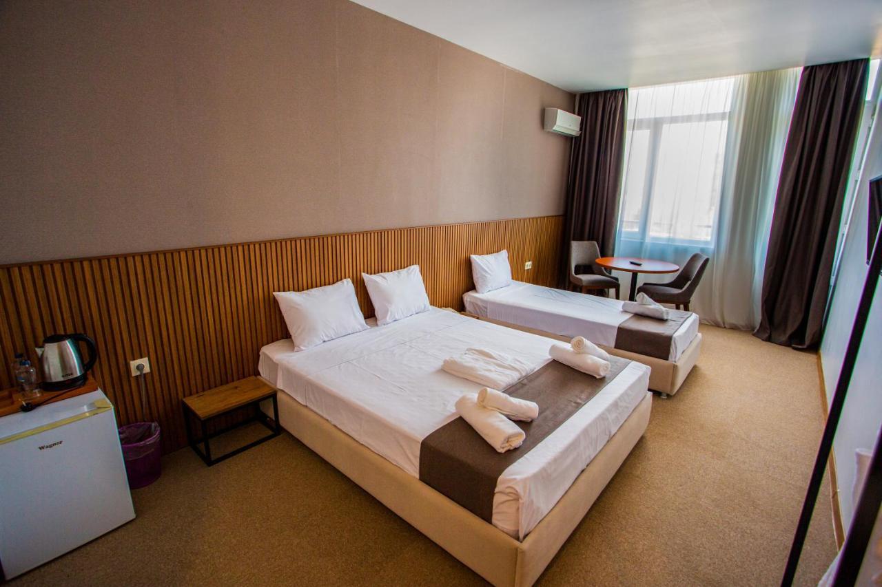 Apartamento Polo Batumi Exterior foto